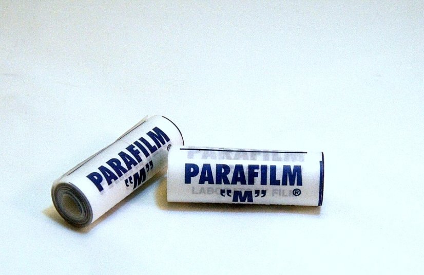 Parafilm-blána na strojky